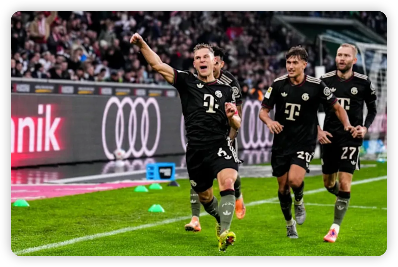 The Marathon Men: Season-Long Distance Leaders